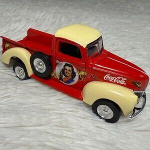 Vintage Coca-Cola x Mattel Matchbox Metal Red Yellow 1940 Ford Pick Up Truck